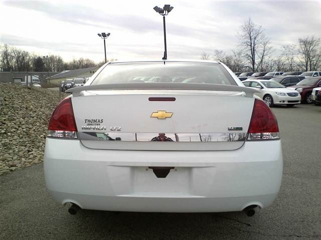 Chevrolet Impala 2010 photo 4