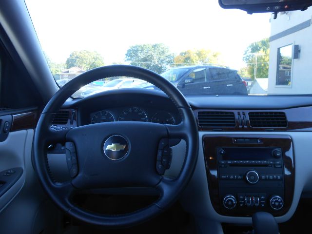 Chevrolet Impala 2010 photo 0