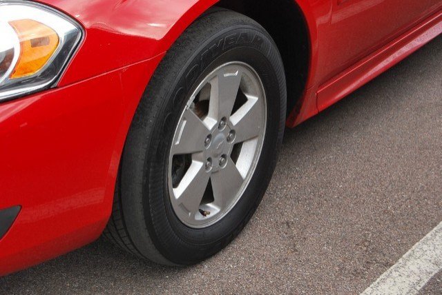 Chevrolet Impala 2010 photo 2