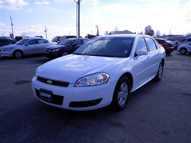 Chevrolet Impala 2010 photo 1