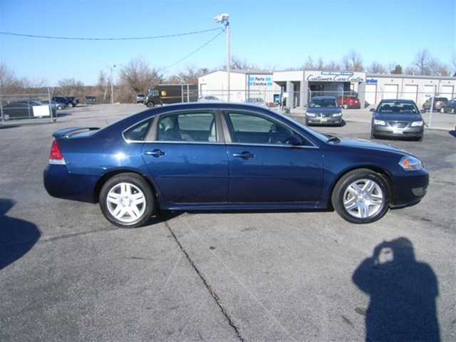 Chevrolet Impala 2010 photo 1