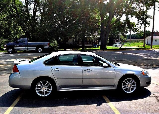 Chevrolet Impala 2010 photo 1