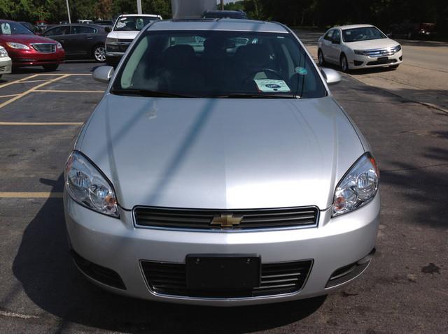 Chevrolet Impala 2010 photo 3