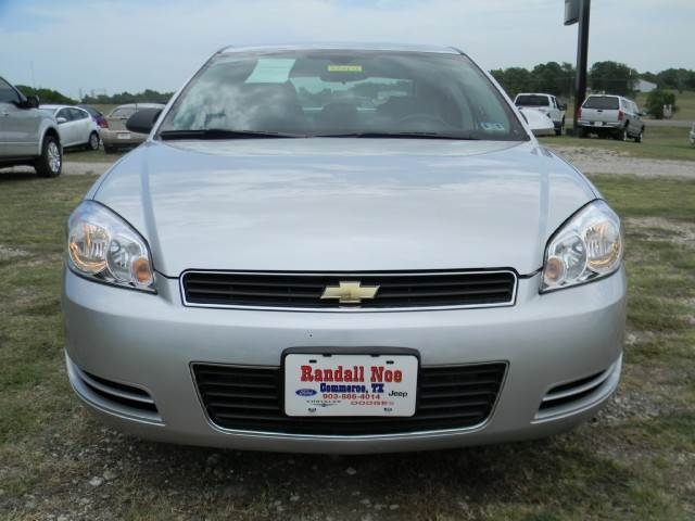 Chevrolet Impala 2010 photo 1