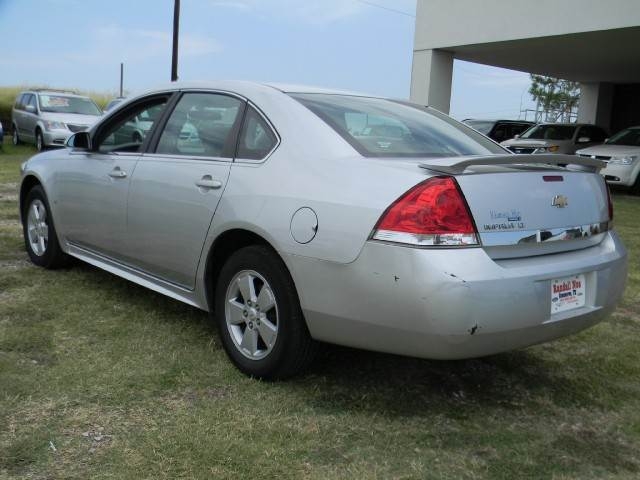 Chevrolet Impala 2010 photo 4