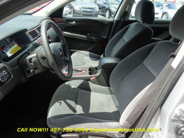 Chevrolet Impala 2010 photo 23