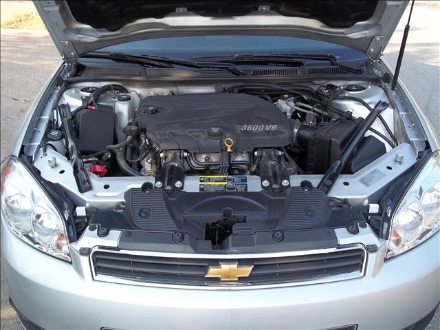 Chevrolet Impala 2010 photo 4