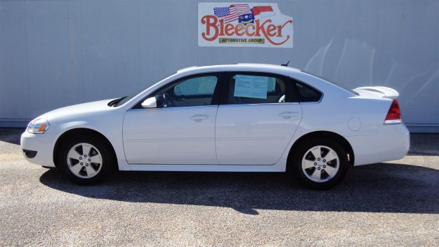 Chevrolet Impala 2010 photo 3