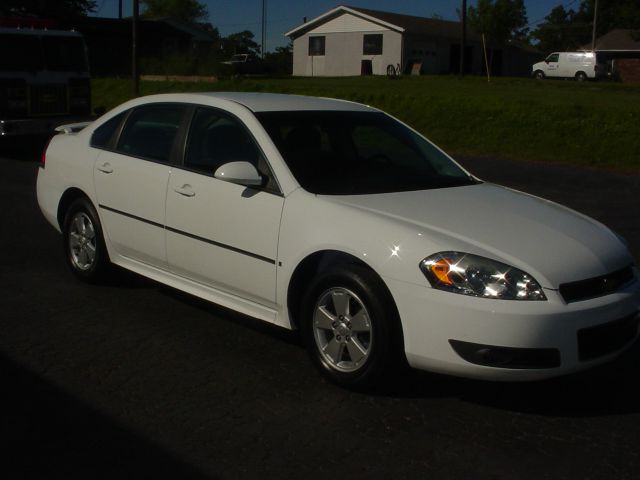 Chevrolet Impala 2010 photo 2
