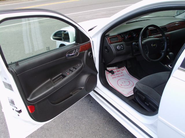 Chevrolet Impala 2010 photo 1