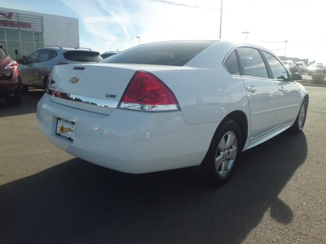 Chevrolet Impala 2010 photo 4