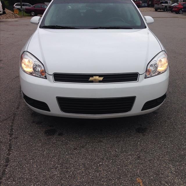Chevrolet Impala 2010 photo 1