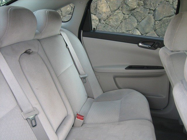 Chevrolet Impala 2010 photo 3