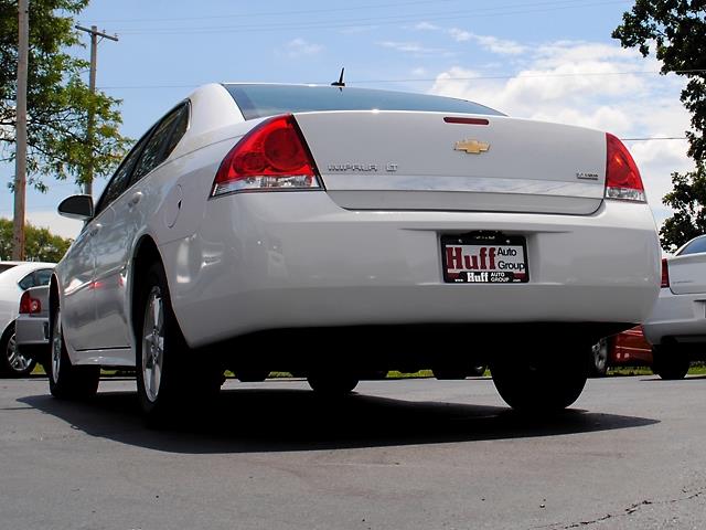 Chevrolet Impala 2010 photo 4
