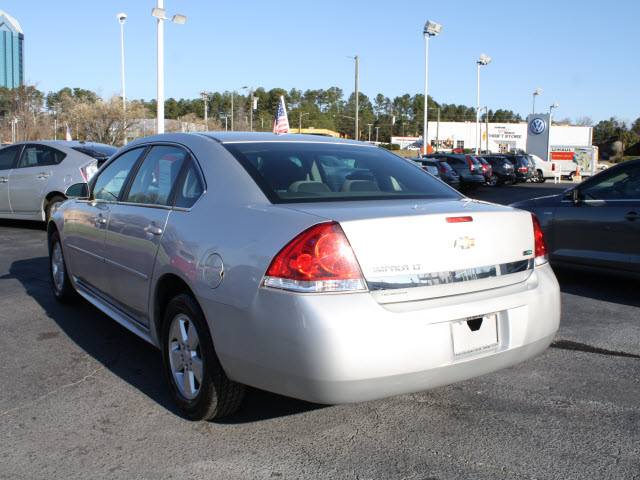 Chevrolet Impala 2010 photo 3