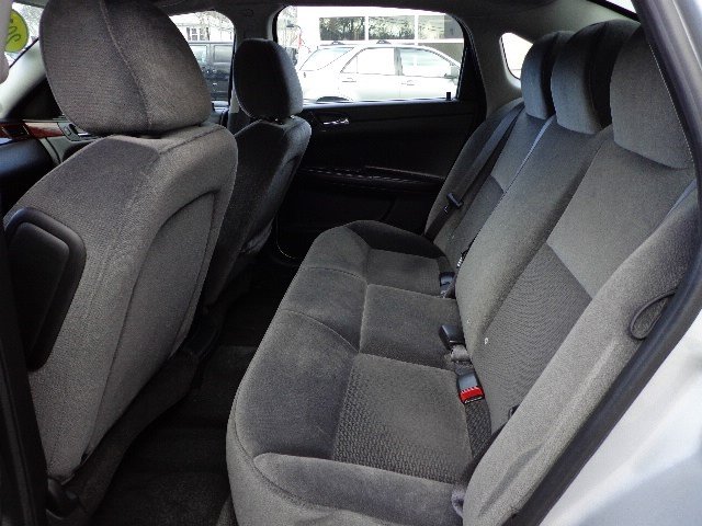 Chevrolet Impala 2011 photo 3