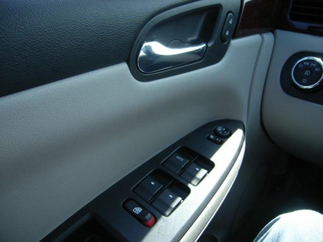 Chevrolet Impala 2011 photo 4