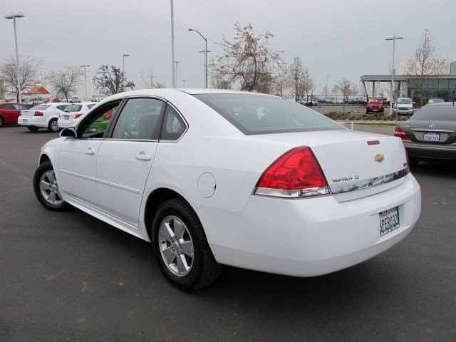 Chevrolet Impala 2011 photo 3