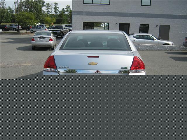 Chevrolet Impala 2011 photo 2