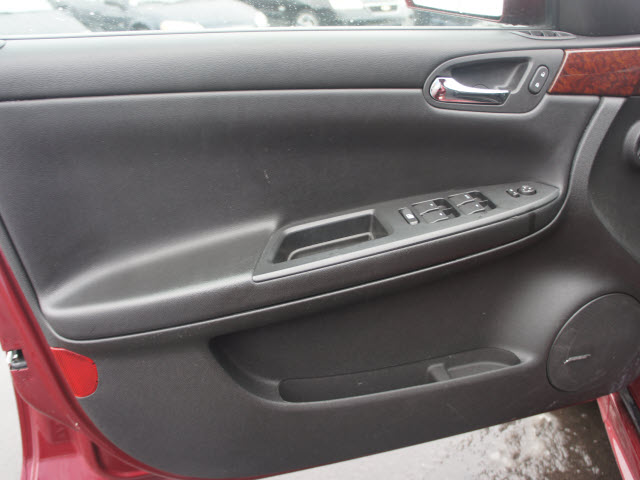 Chevrolet Impala 2011 photo 3