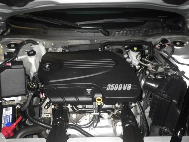 Chevrolet Impala 2011 photo 2