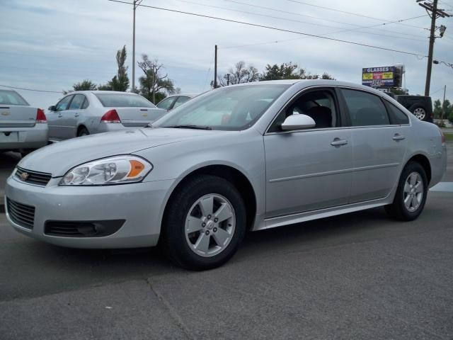 Chevrolet Impala 2011 photo 2