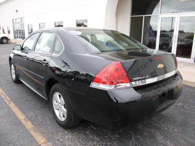 Chevrolet Impala 2011 photo 3