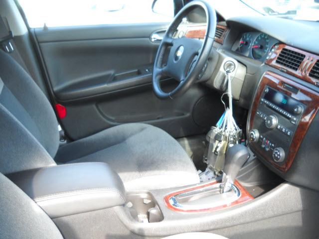 Chevrolet Impala 2011 photo 3