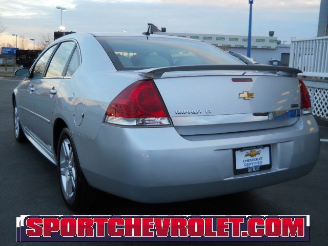 Chevrolet Impala 2011 photo 2