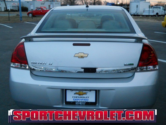Chevrolet Impala 2011 photo 3