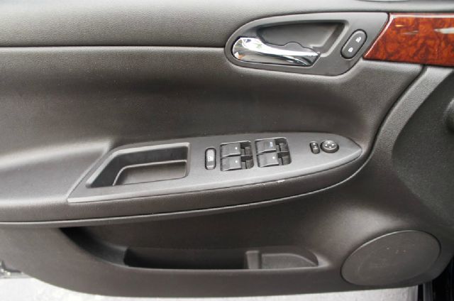 Chevrolet Impala 2011 photo 23
