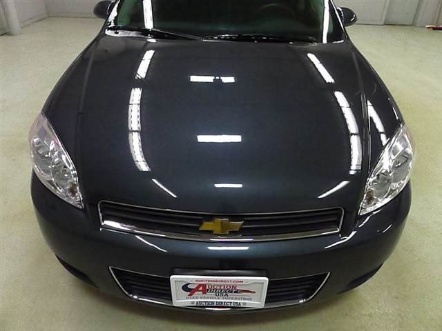 Chevrolet Impala 2011 photo 2