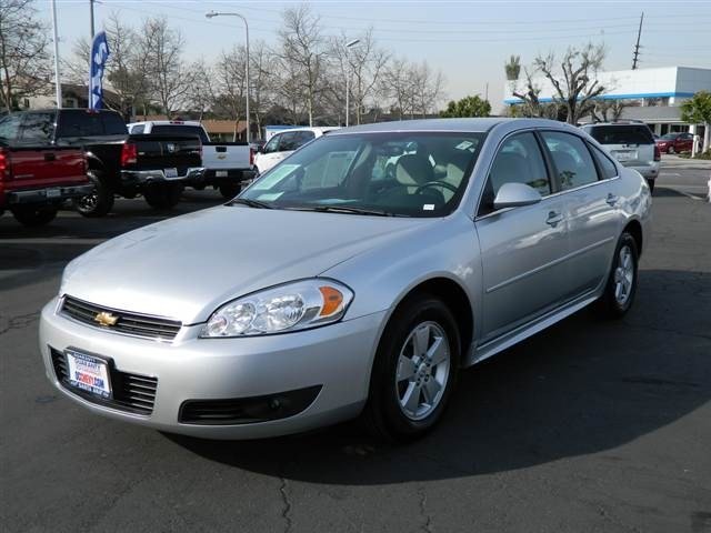 Chevrolet Impala 2011 photo 2