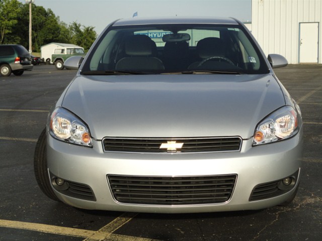 Chevrolet Impala 2011 photo 1