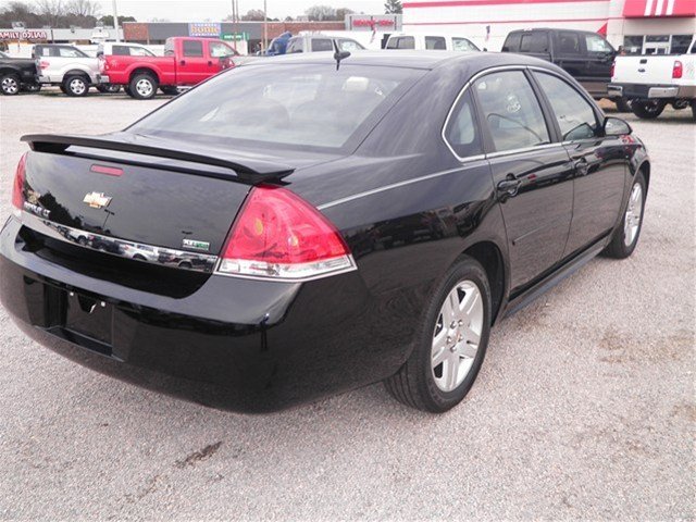 Chevrolet Impala 2011 photo 3