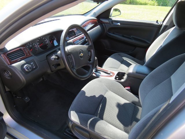 Chevrolet Impala 2011 photo 3