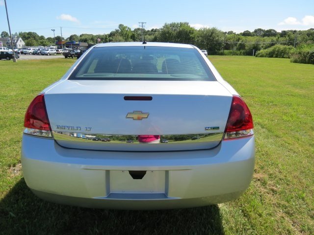 Chevrolet Impala 2011 photo 2