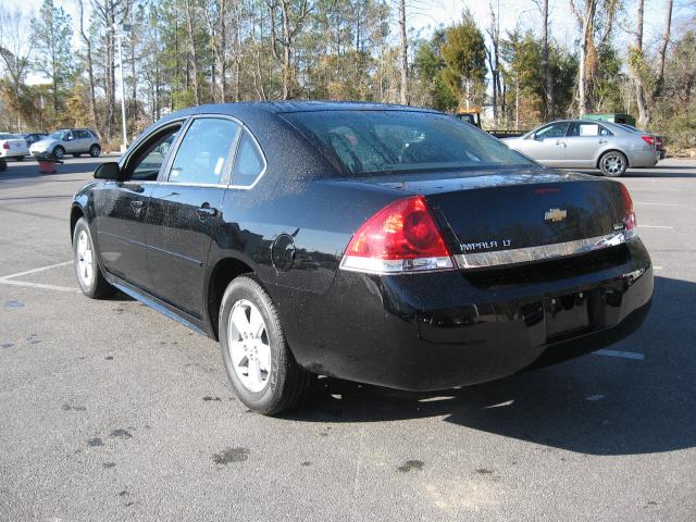 Chevrolet Impala 2011 photo 2
