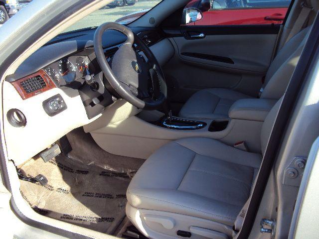 Chevrolet Impala 2011 photo 2