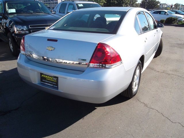 Chevrolet Impala 2011 photo 4