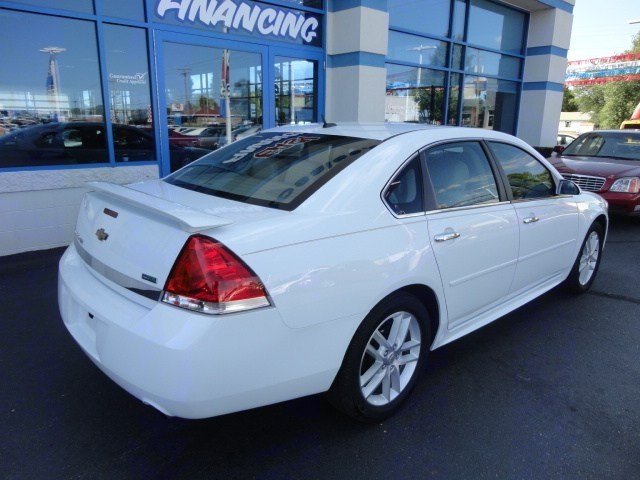 Chevrolet Impala 2011 photo 2