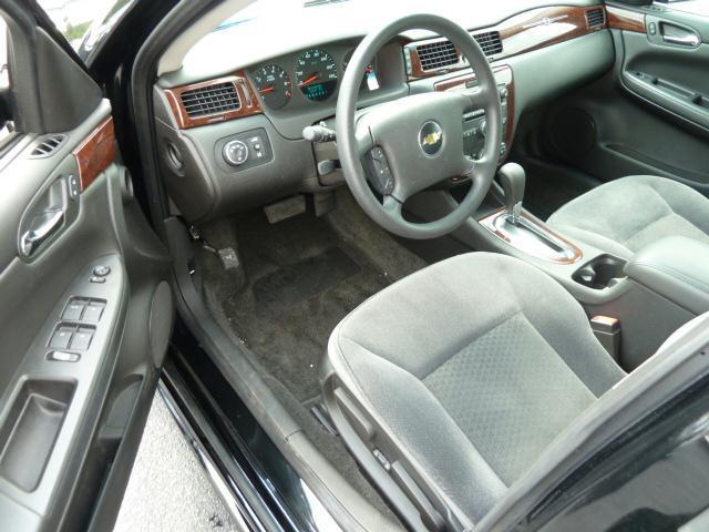 Chevrolet Impala 2011 photo 2