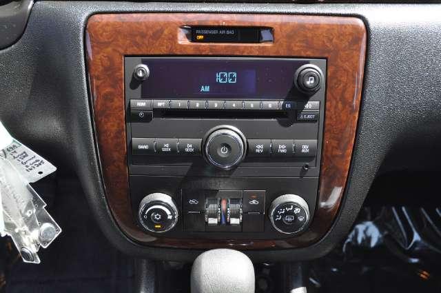 Chevrolet Impala 2011 photo 4