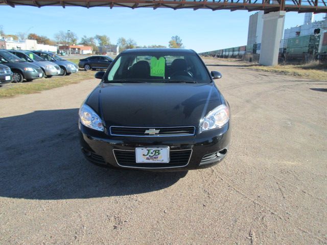 Chevrolet Impala 2011 photo 3