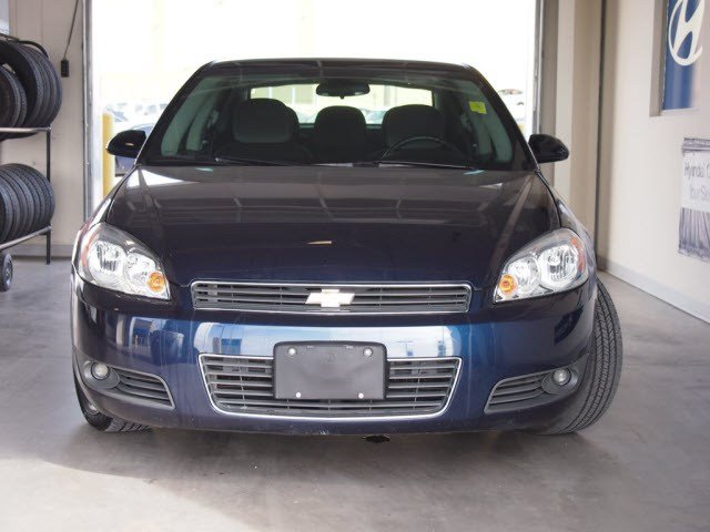 Chevrolet Impala 2011 photo 2