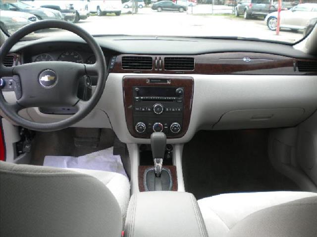 Chevrolet Impala 2011 photo 2