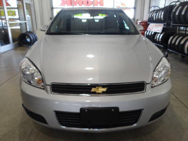 Chevrolet Impala W/1sh GT Sedan