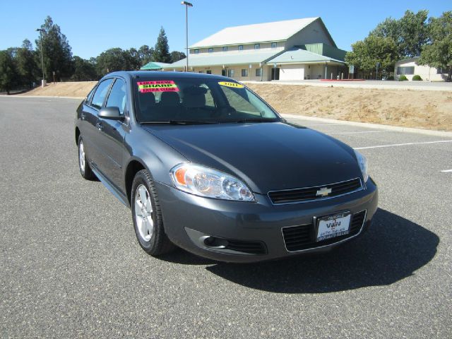 Chevrolet Impala 2WD Ext Cab Manual Sedan