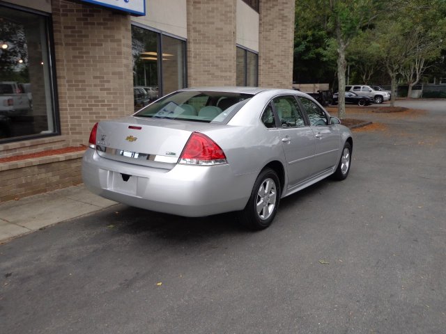 Chevrolet Impala 2011 photo 2