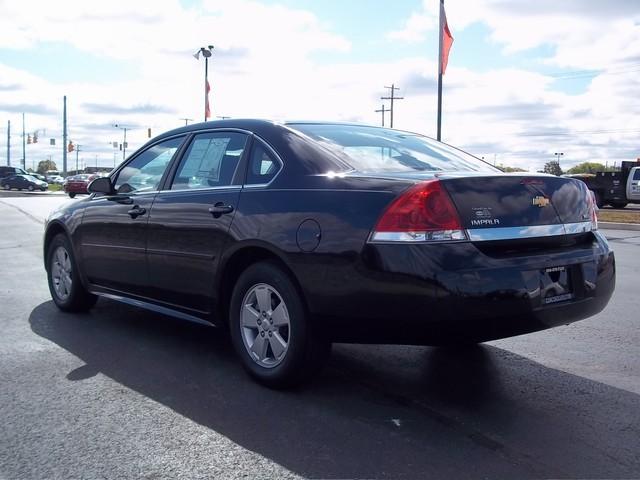 Chevrolet Impala 2011 photo 2